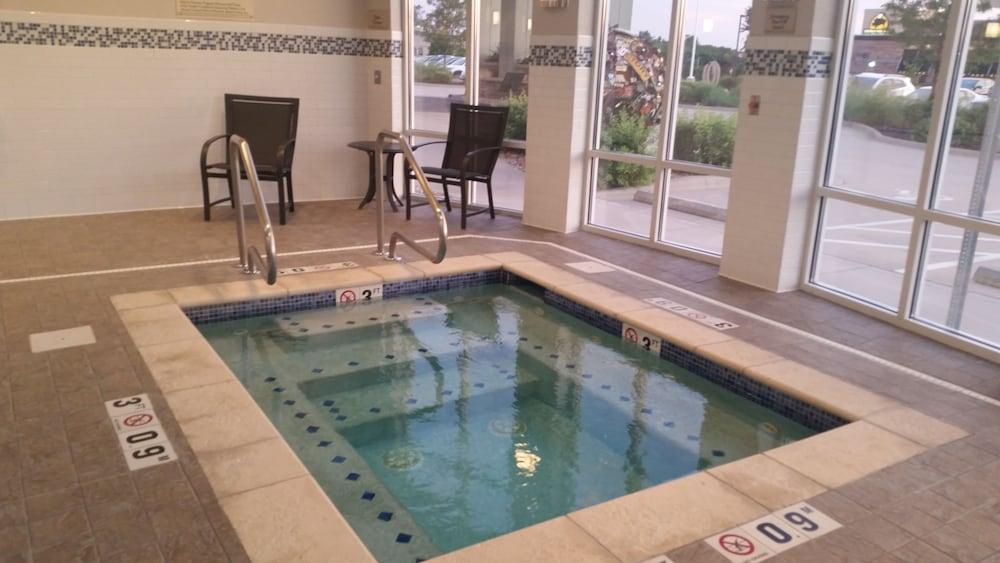 Hilton Garden Inn Олатей Екстериор снимка