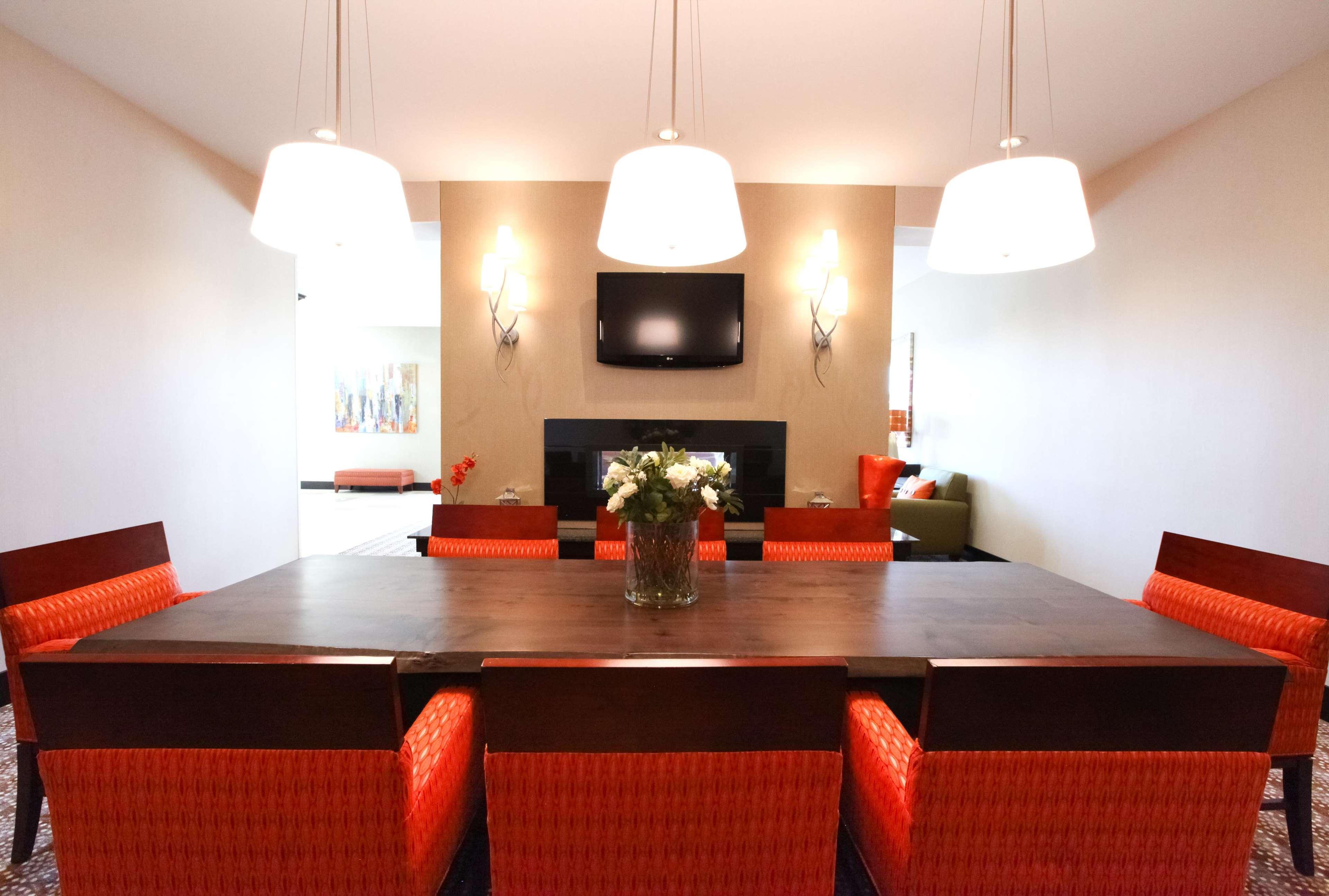 Hilton Garden Inn Олатей Екстериор снимка